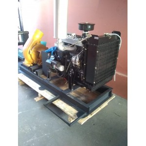 Bomba Draga de 6 com motor de 82 cv Diesel